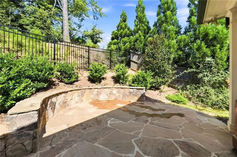 201 Floral Valley Drive Woodstock, GA 30188