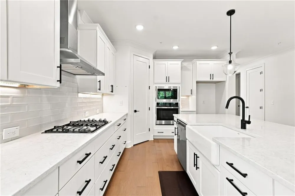 201 Floral Valley Drive Woodstock, GA 30188
