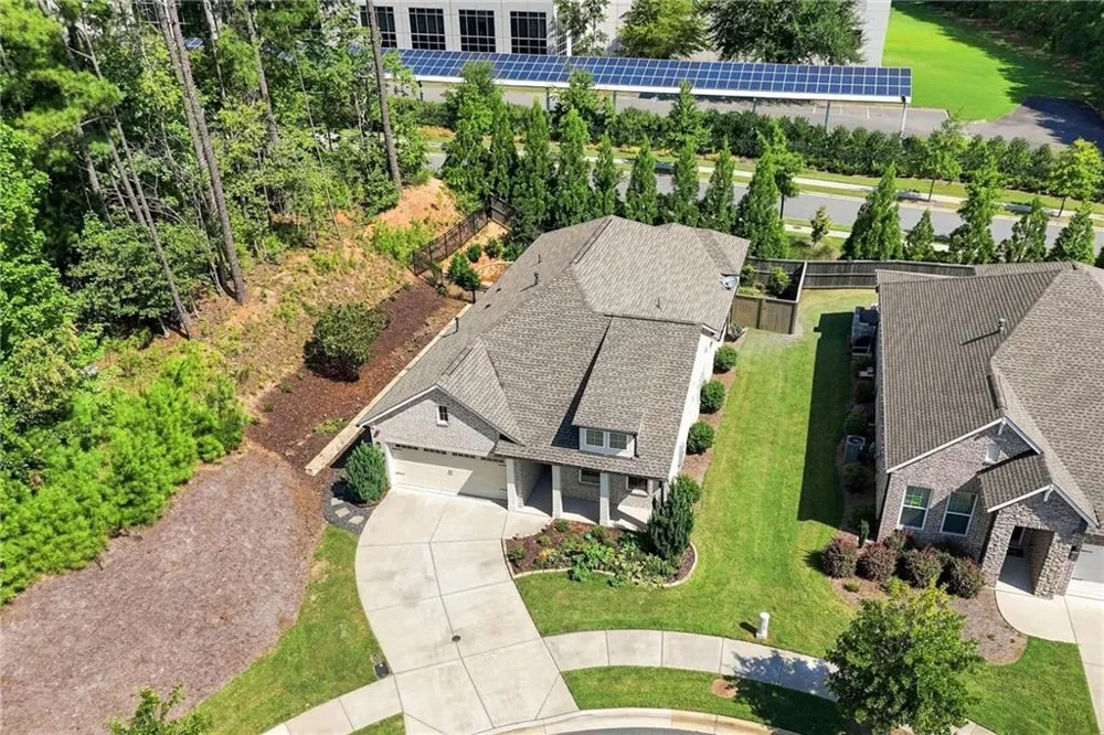 201 Floral Valley Drive Woodstock, GA 30188