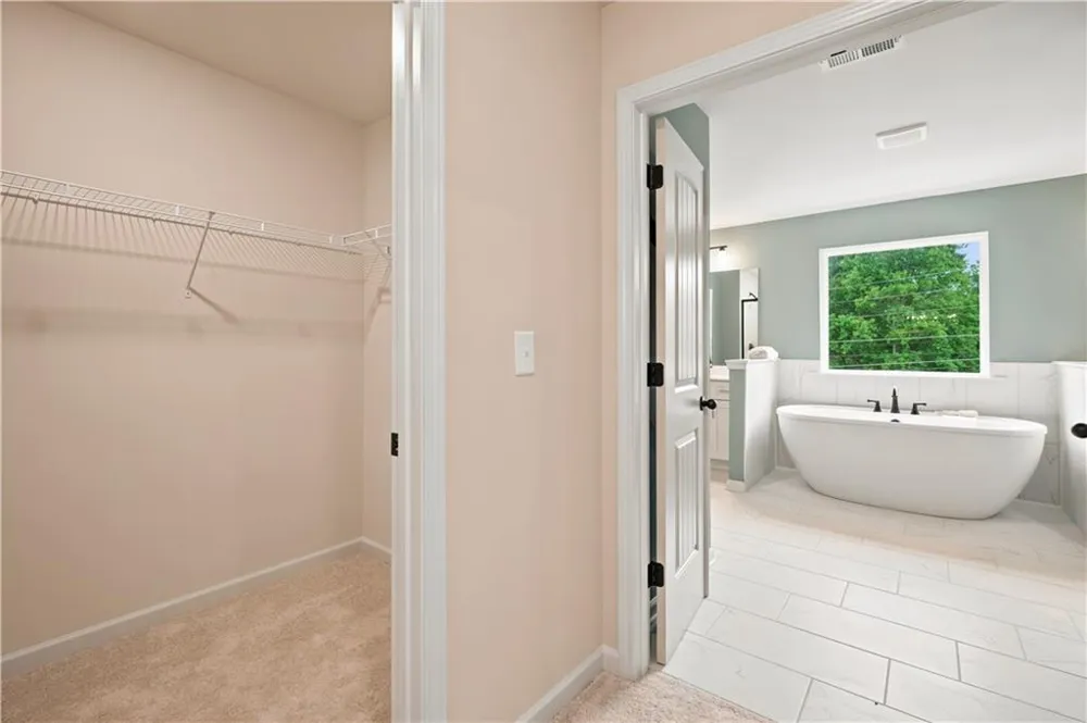 2794 Niblick Green Loop Snellville, GA 30039