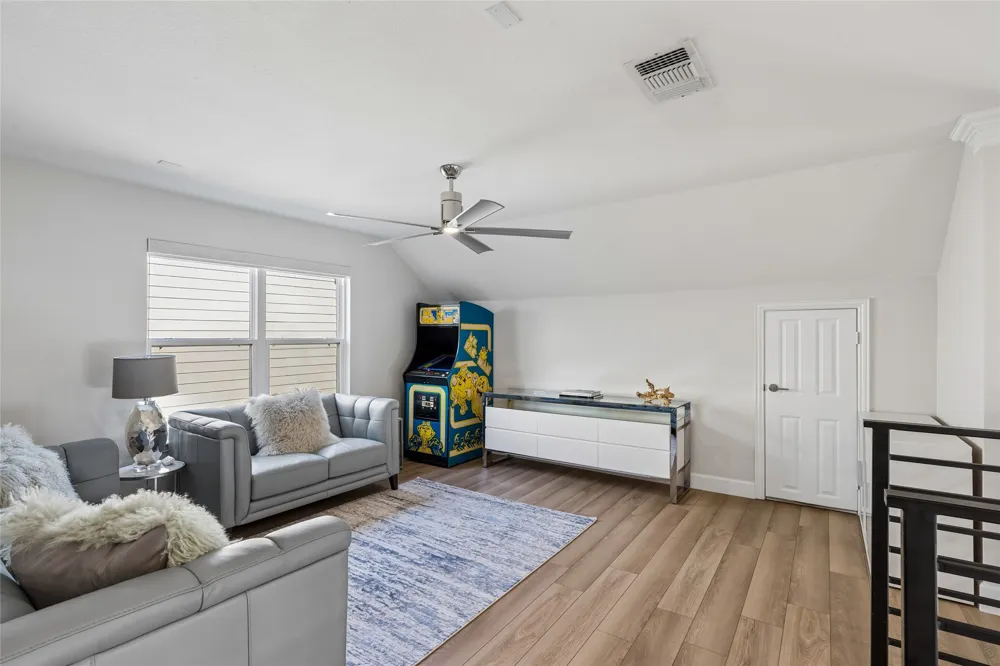 129 Satinwood Grapevine, TX 76051