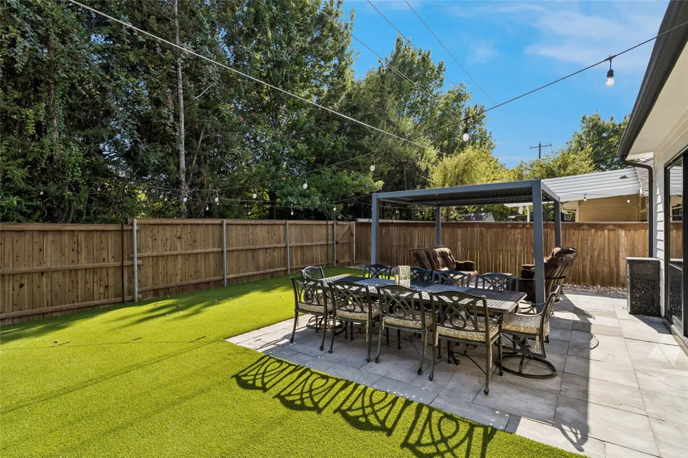 129 Satinwood Grapevine, TX 76051