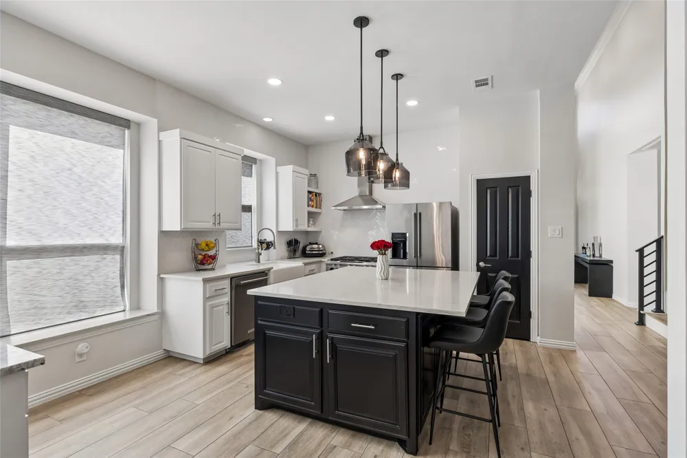 129 Satinwood Grapevine, TX 76051