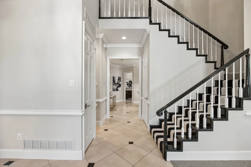 7233 Helsem Bend Dallas, TX 75230