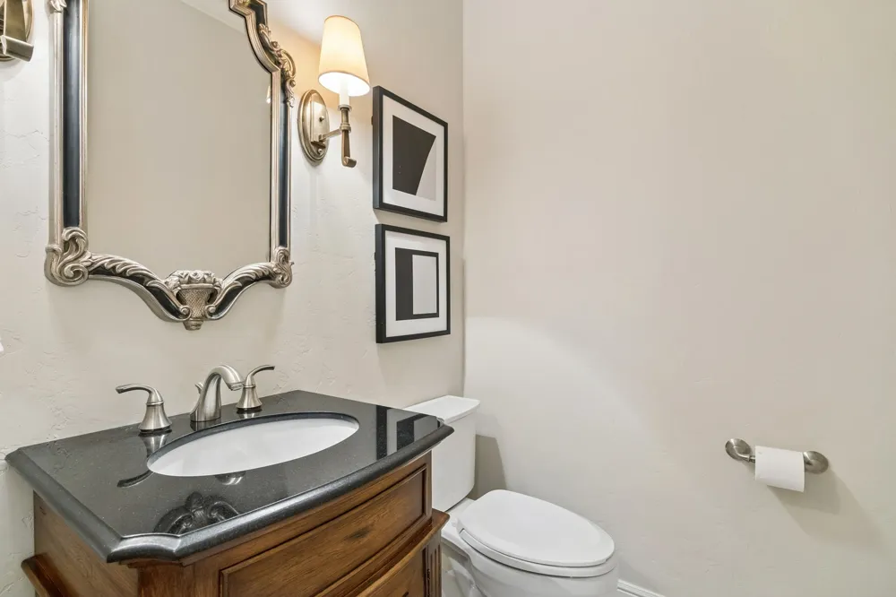 7233 Helsem Bend Dallas, TX 75230