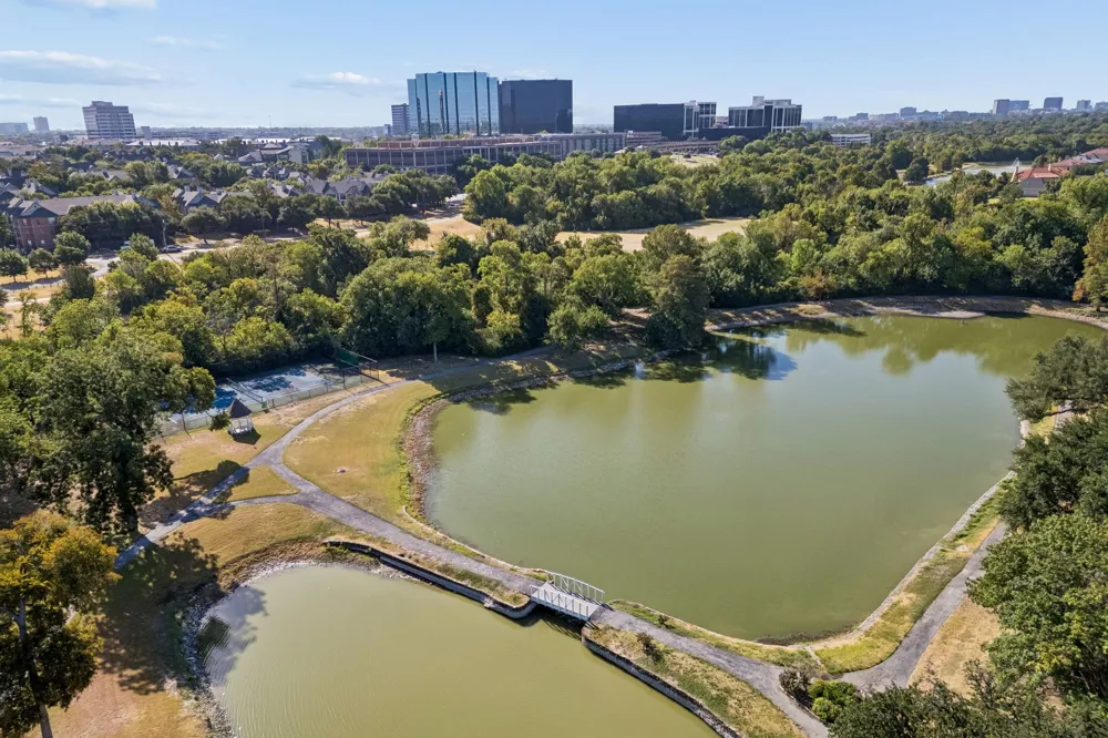 7233 Helsem Bend Dallas, TX 75230