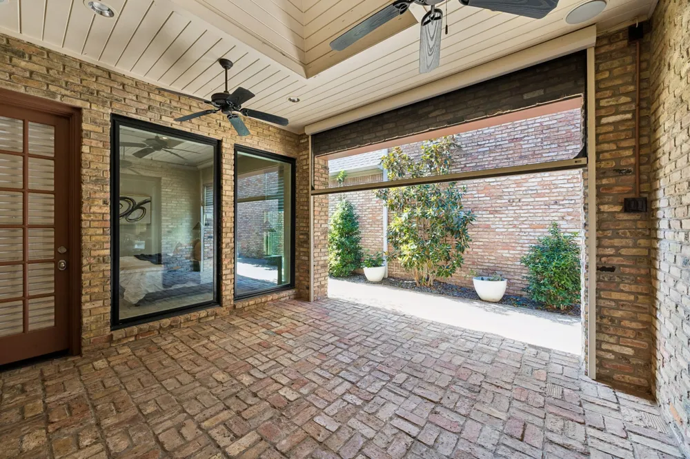 7233 Helsem Bend Dallas, TX 75230
