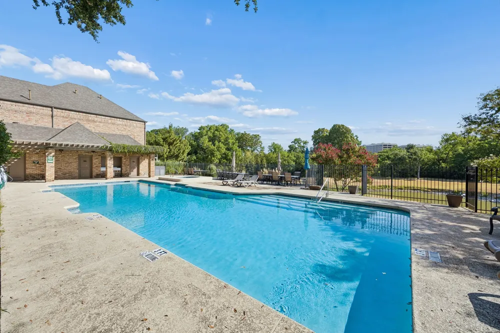 7233 Helsem Bend Dallas, TX 75230