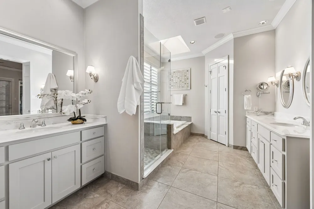 7233 Helsem Bend Dallas, TX 75230