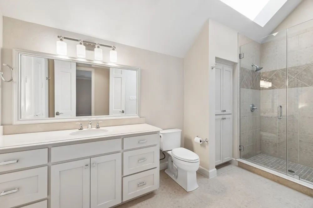 7233 Helsem Bend Dallas, TX 75230