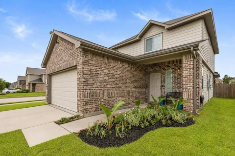 3432 Wooded Lane