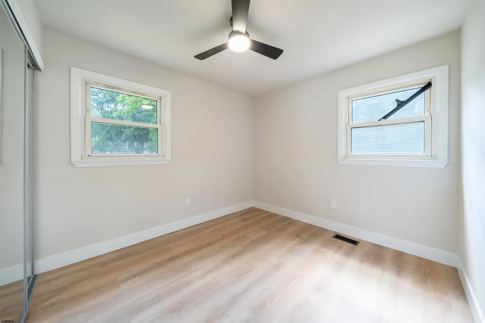 4098 W Adams Cir Hammonton, NJ 08037