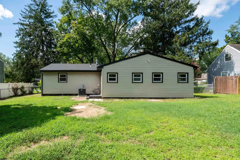 4098 W Adams Cir Hammonton, NJ 08037