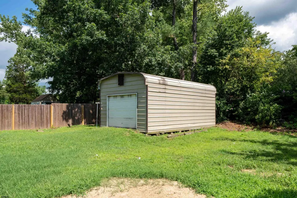 4098 W Adams Cir Hammonton, NJ 08037