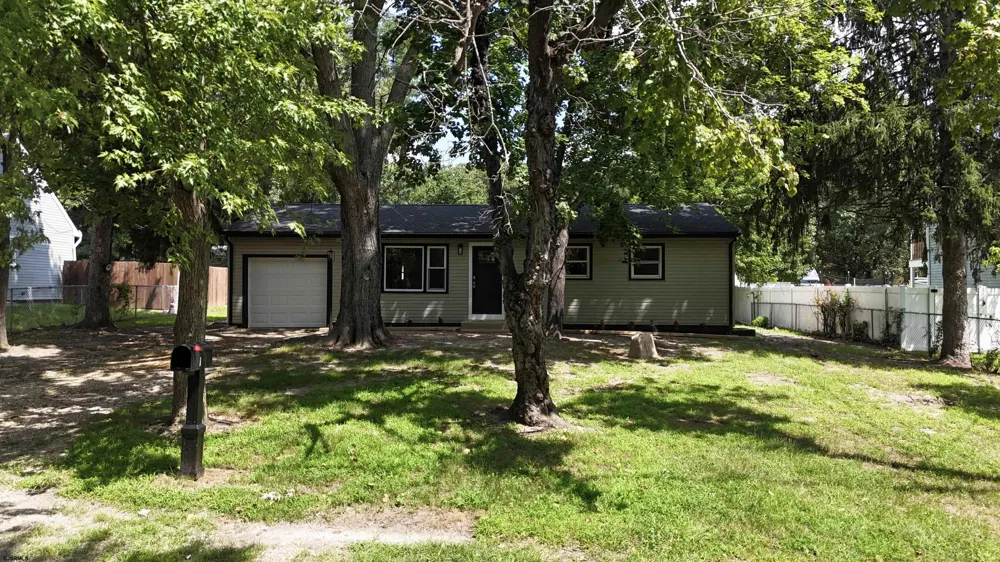 4098 W Adams Cir Hammonton, NJ 08037