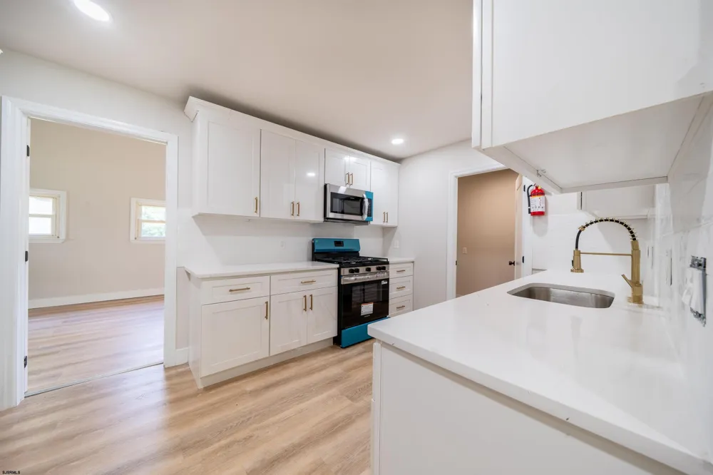 4098 W Adams Cir Hammonton, NJ 08037