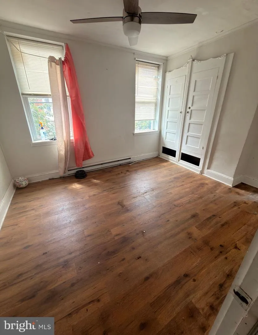 155 W WISHART STREET Philadelphia, PA 19133