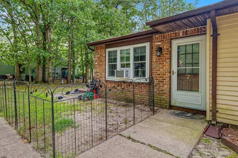 7 Driftwood Dr