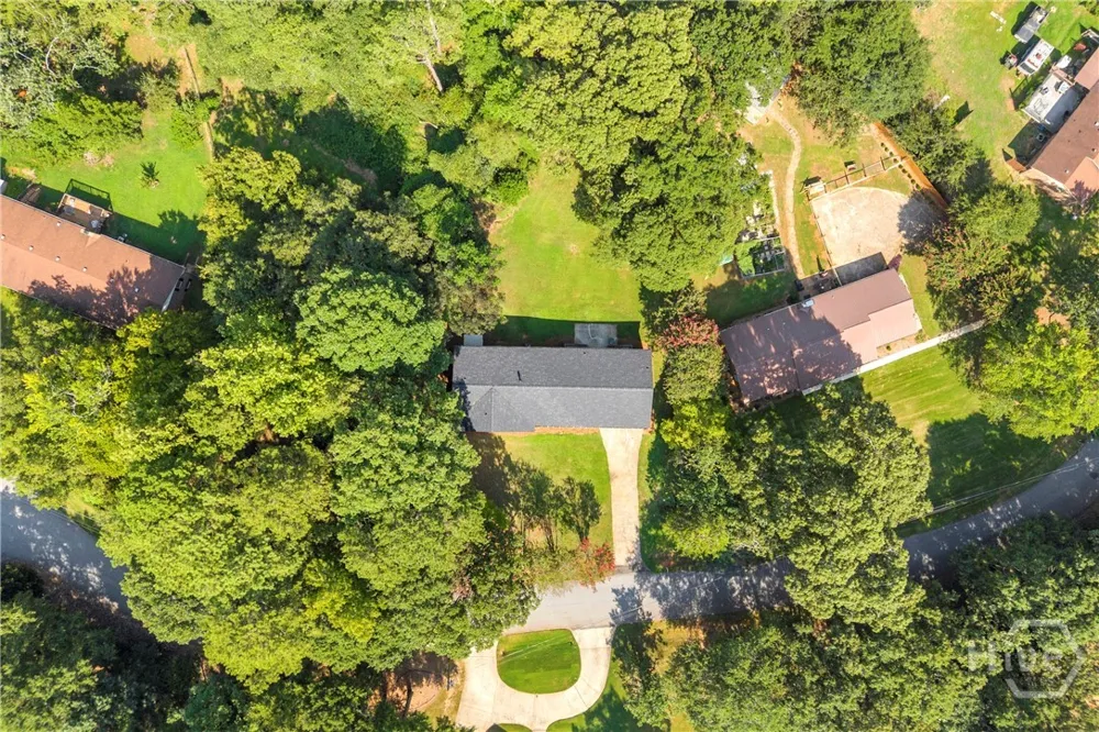 140 Benjamin Drive Athens, GA 30606