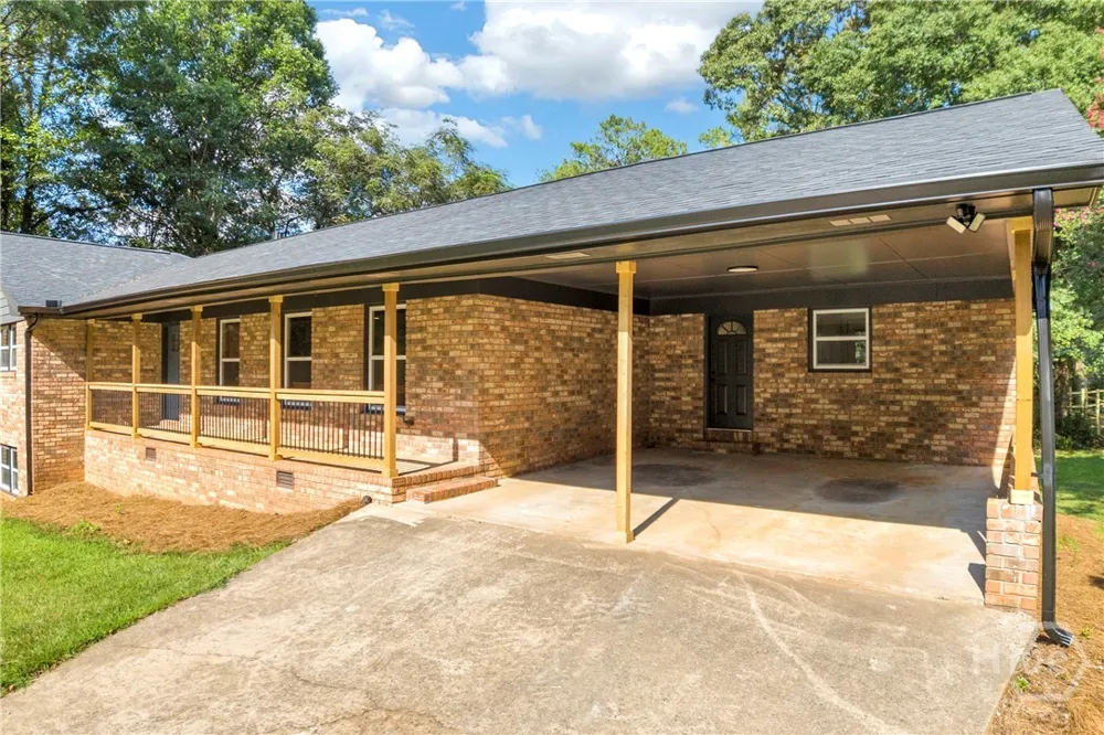 140 Benjamin Drive Athens, GA 30606