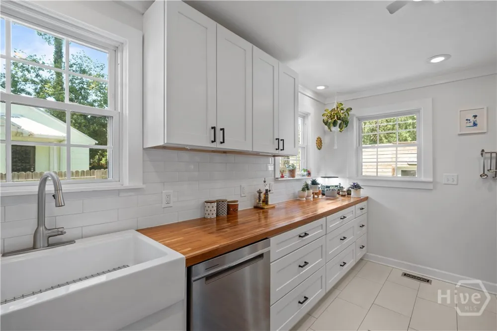 2332 E 41St Street Savannah, GA 31404