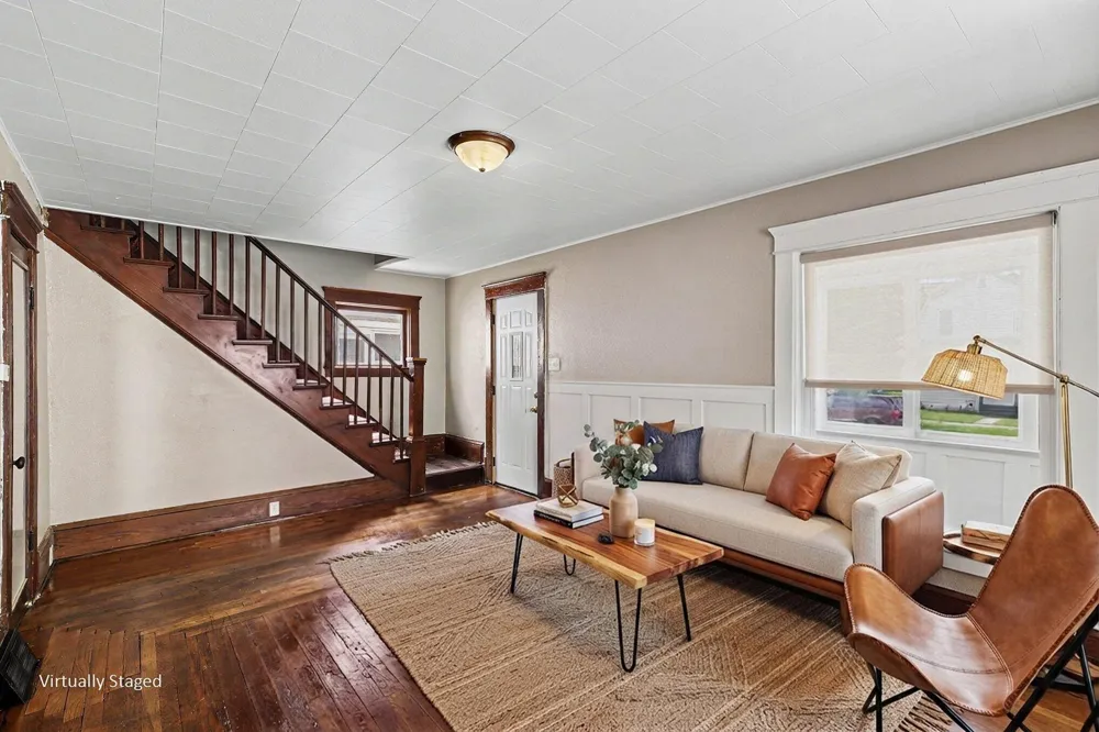 547 Pleasant Street Jackson, MI 49202