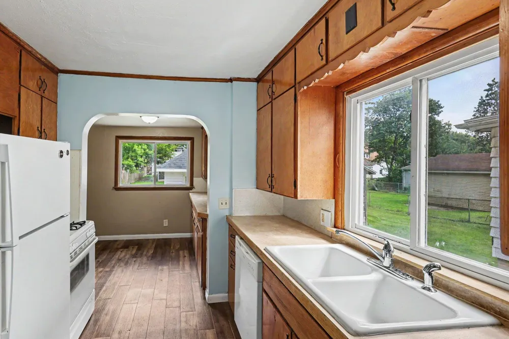 547 Pleasant Street Jackson, MI 49202