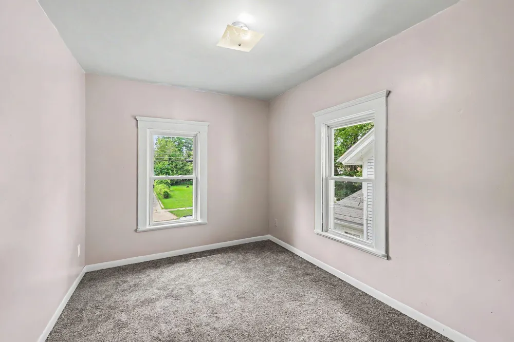 547 Pleasant Street Jackson, MI 49202