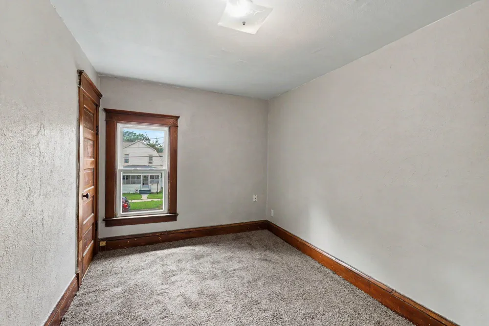 547 Pleasant Street Jackson, MI 49202