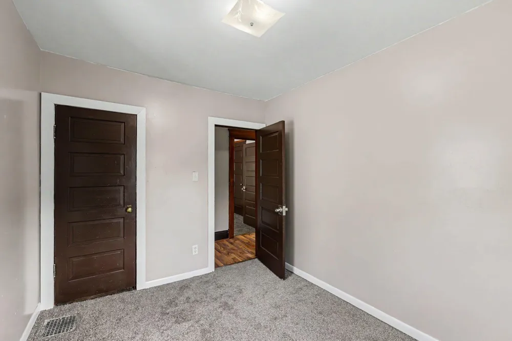 547 Pleasant Street Jackson, MI 49202