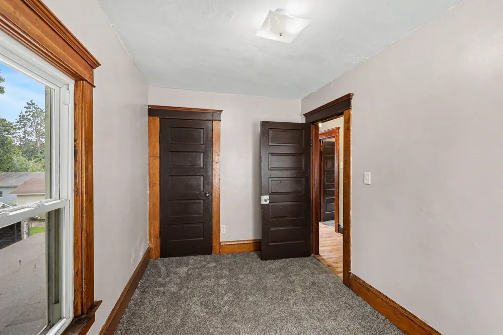 547 Pleasant Street Jackson, MI 49202