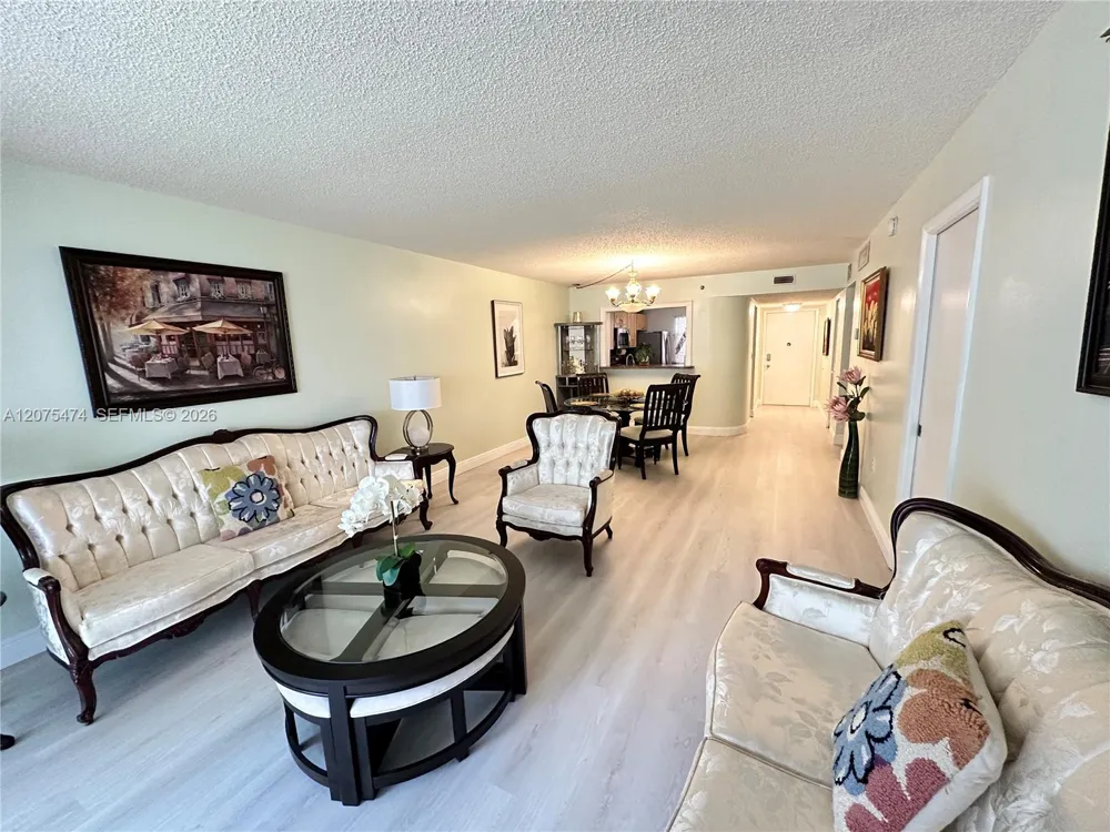 3910 Inverrary Blvd #202-B Lauderhill, FL 33319