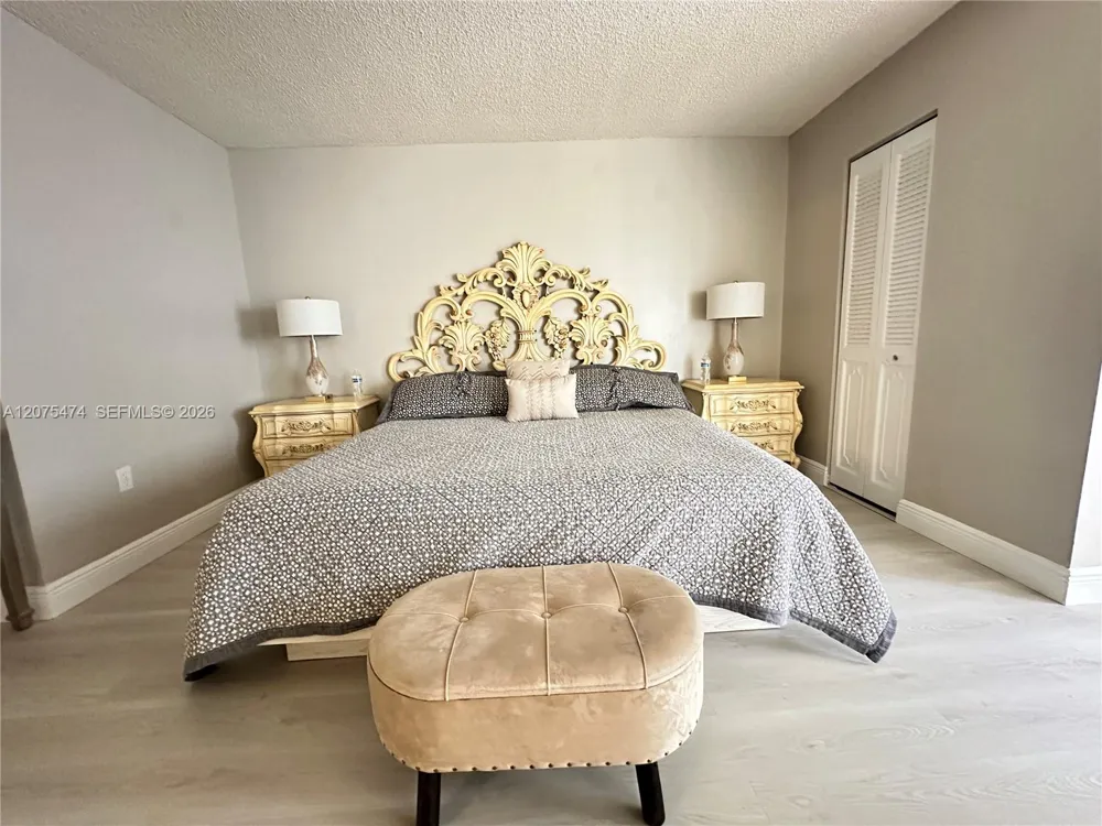 3910 Inverrary Blvd #202-B Lauderhill, FL 33319