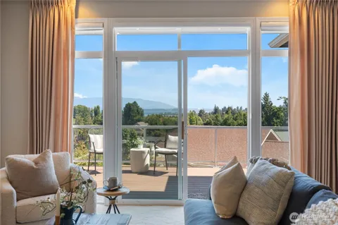 3909 View Ridge #14