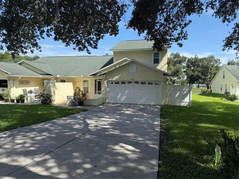 8927 COURTYARD LANE