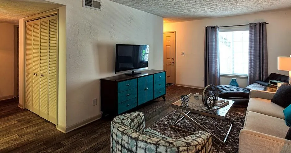 8601 Roberts Drive #01-09 Sandy Springs, GA 30350