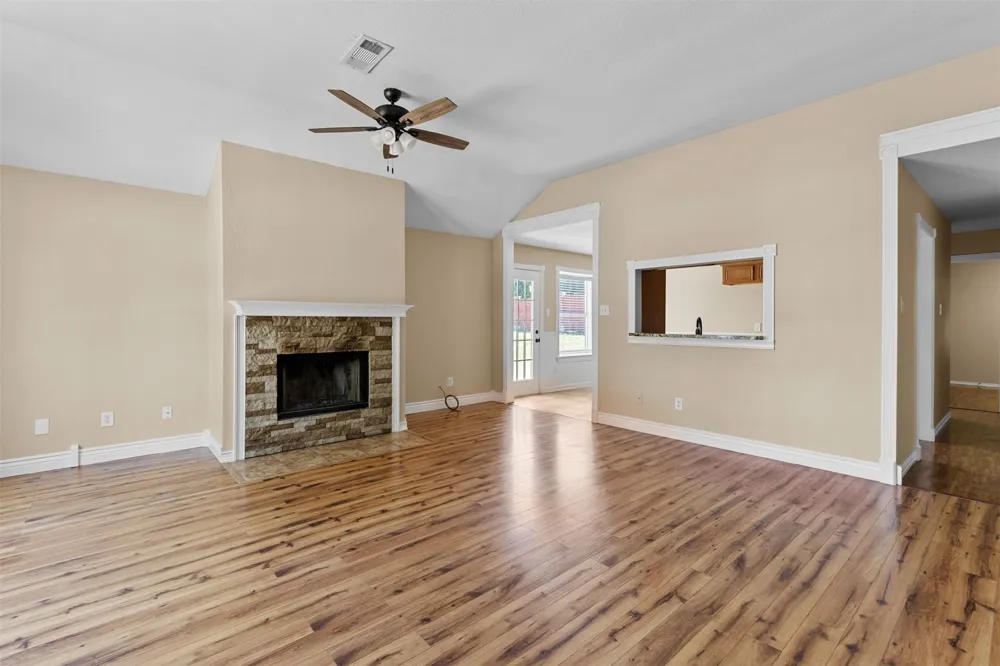 1422 Misty Meadow Drive Midlothian, TX 76065