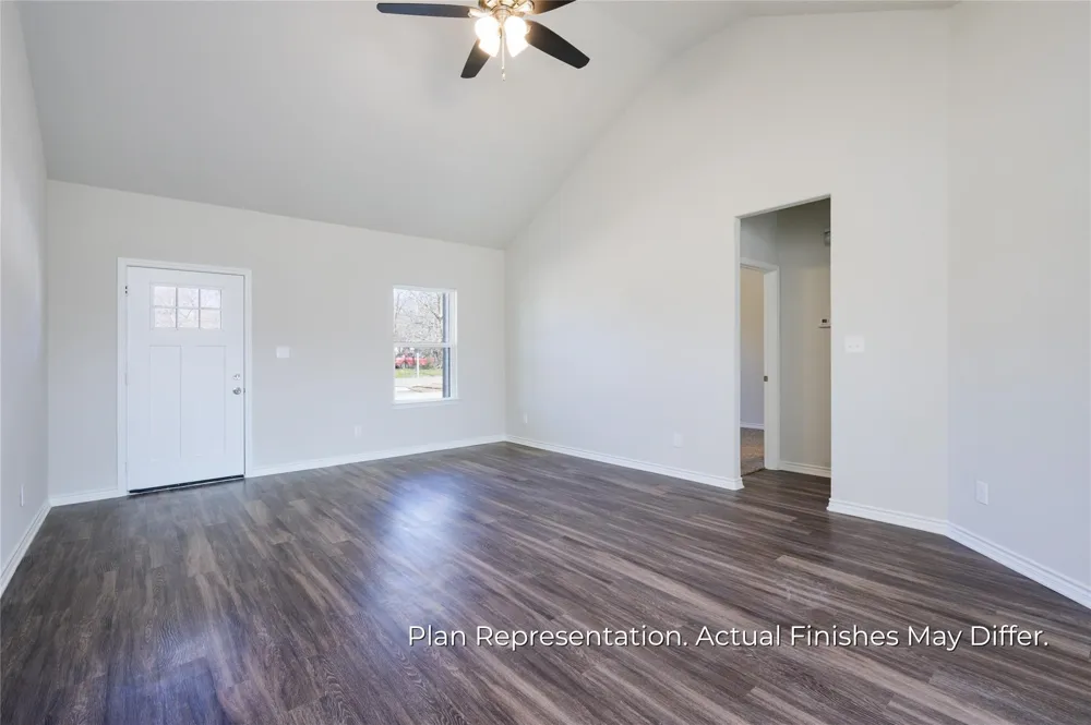 201 E Laura Avenue Quinlan, TX 75474