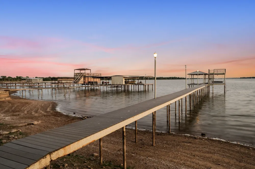 1720 Rogers Road Newark, TX 76071
