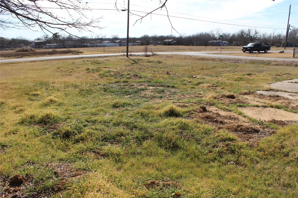 917 SE 13th Avenue Mineral Wells, TX 76067