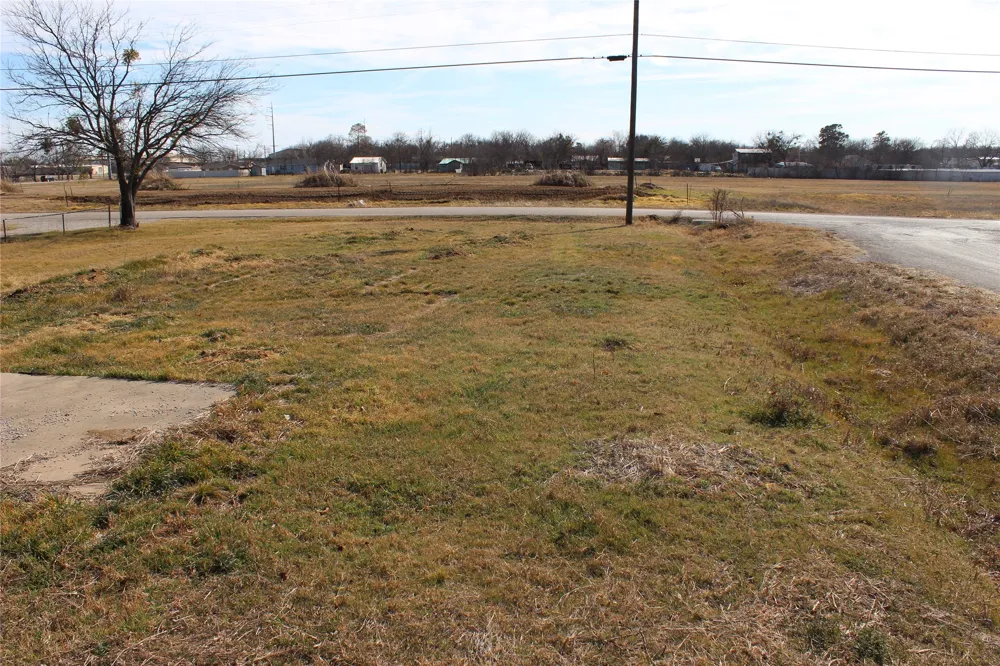 917 SE 13th Avenue Mineral Wells, TX 76067