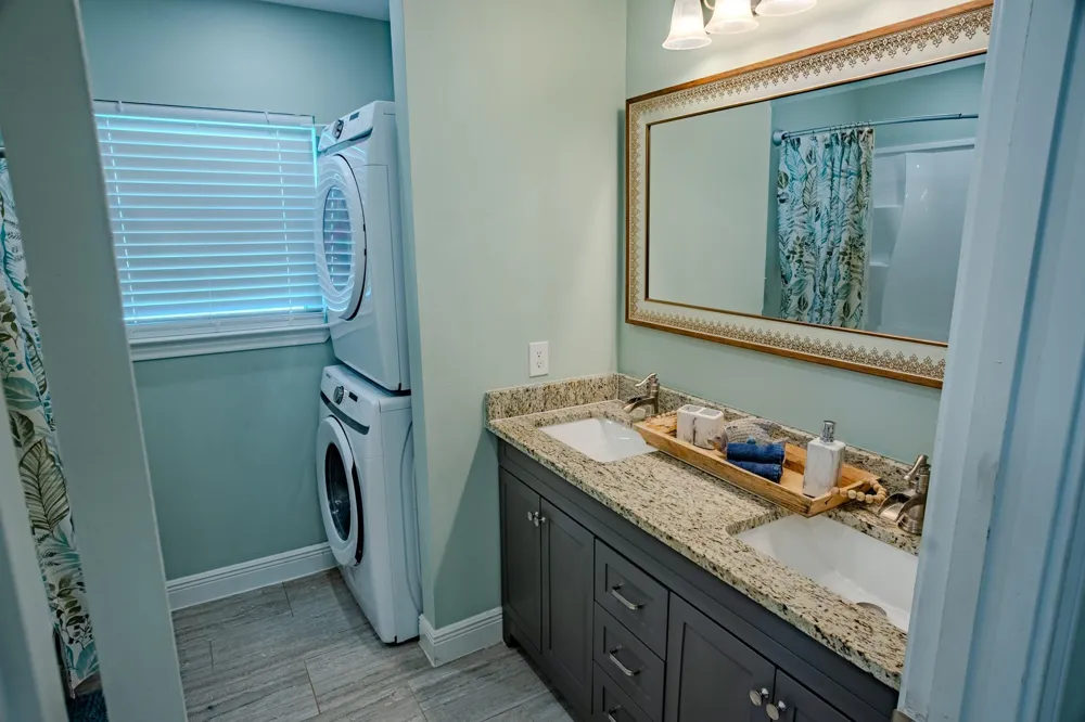 246 Seagull Sargent, TX 77414