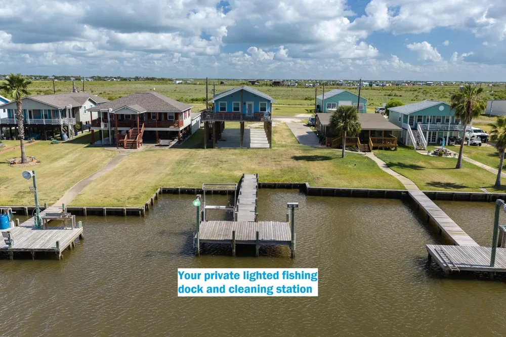 246 Seagull Sargent, TX 77414