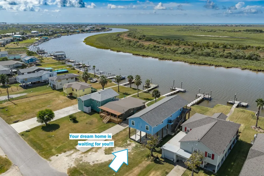 246 Seagull Sargent, TX 77414