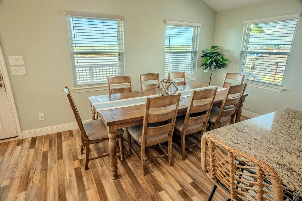 246 Seagull Sargent, TX 77414