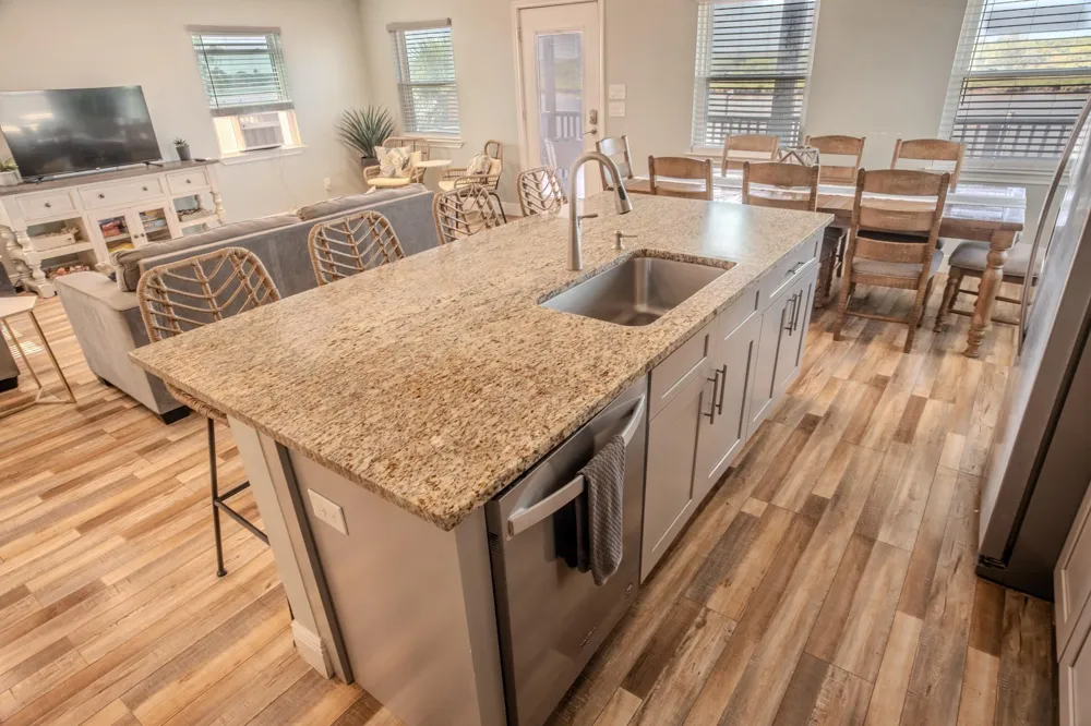 246 Seagull Sargent, TX 77414