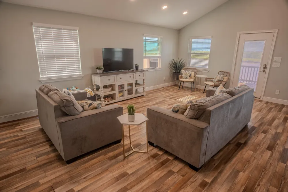 246 Seagull Sargent, TX 77414