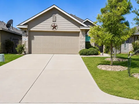1310 Vincente Court