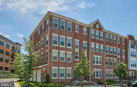 3073 RITTENHOUSE CIRCLE #60