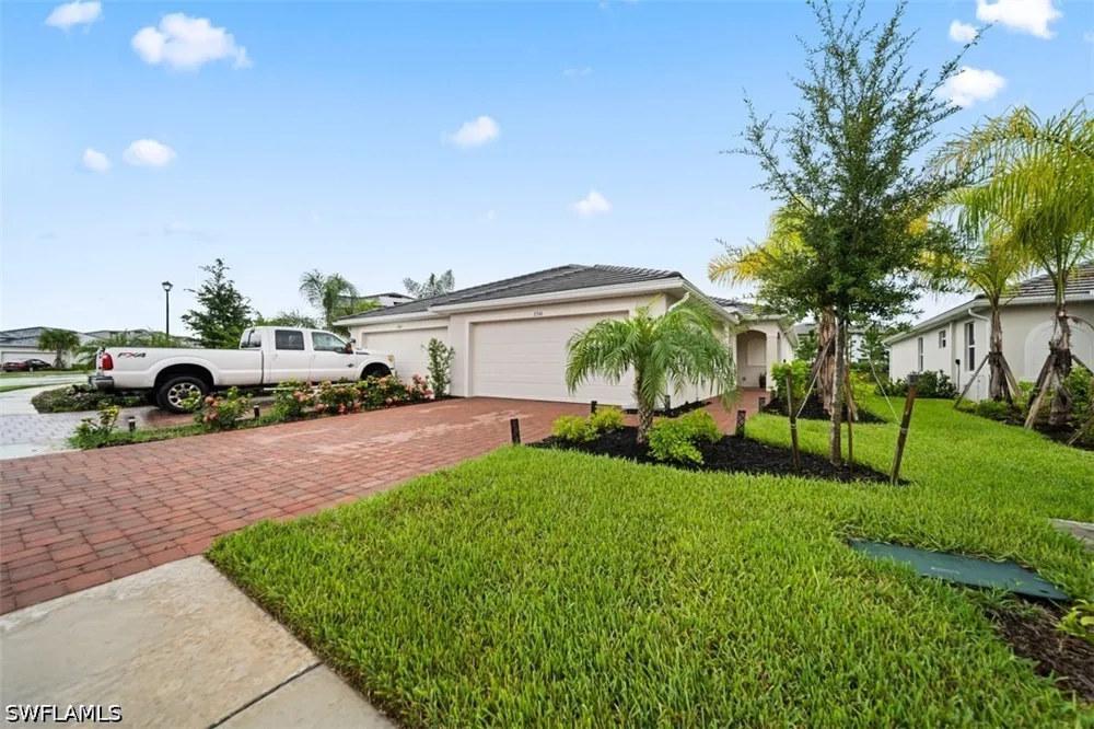 Dragonfruit Way Naples, FL 34120